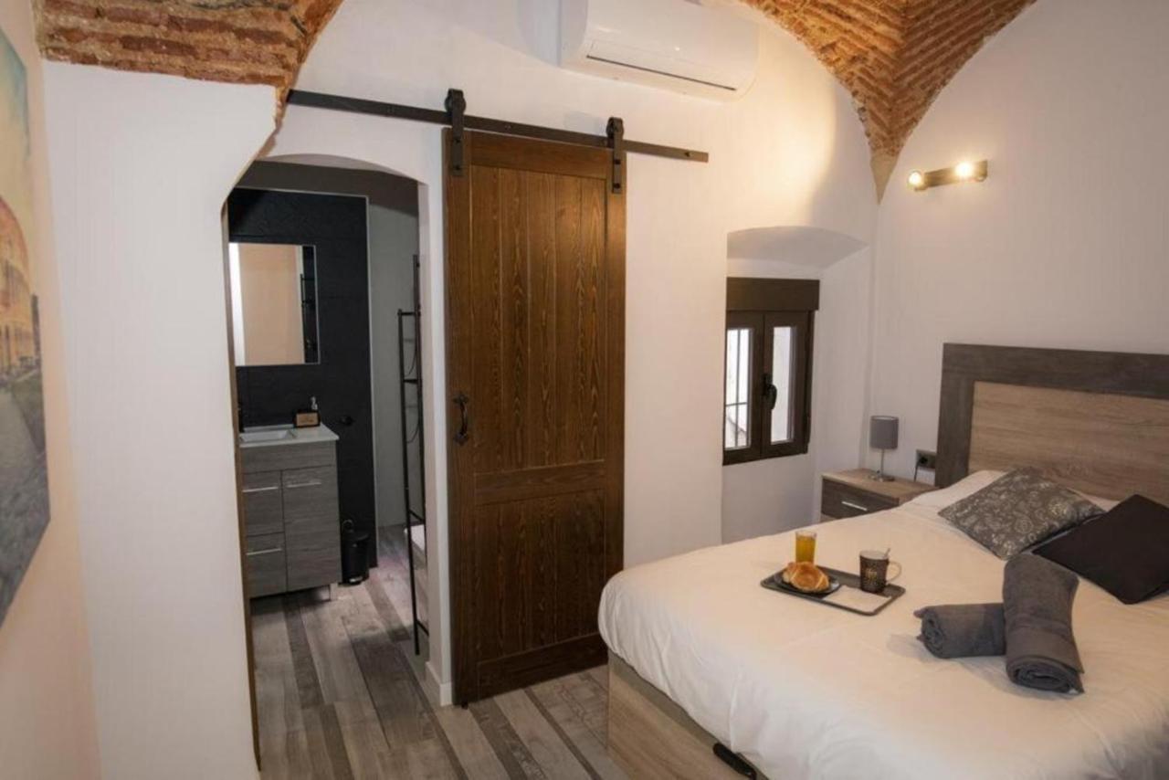 Elegante Apartamento para 5 en el centro de Cáceres con wifi Bagian luar foto